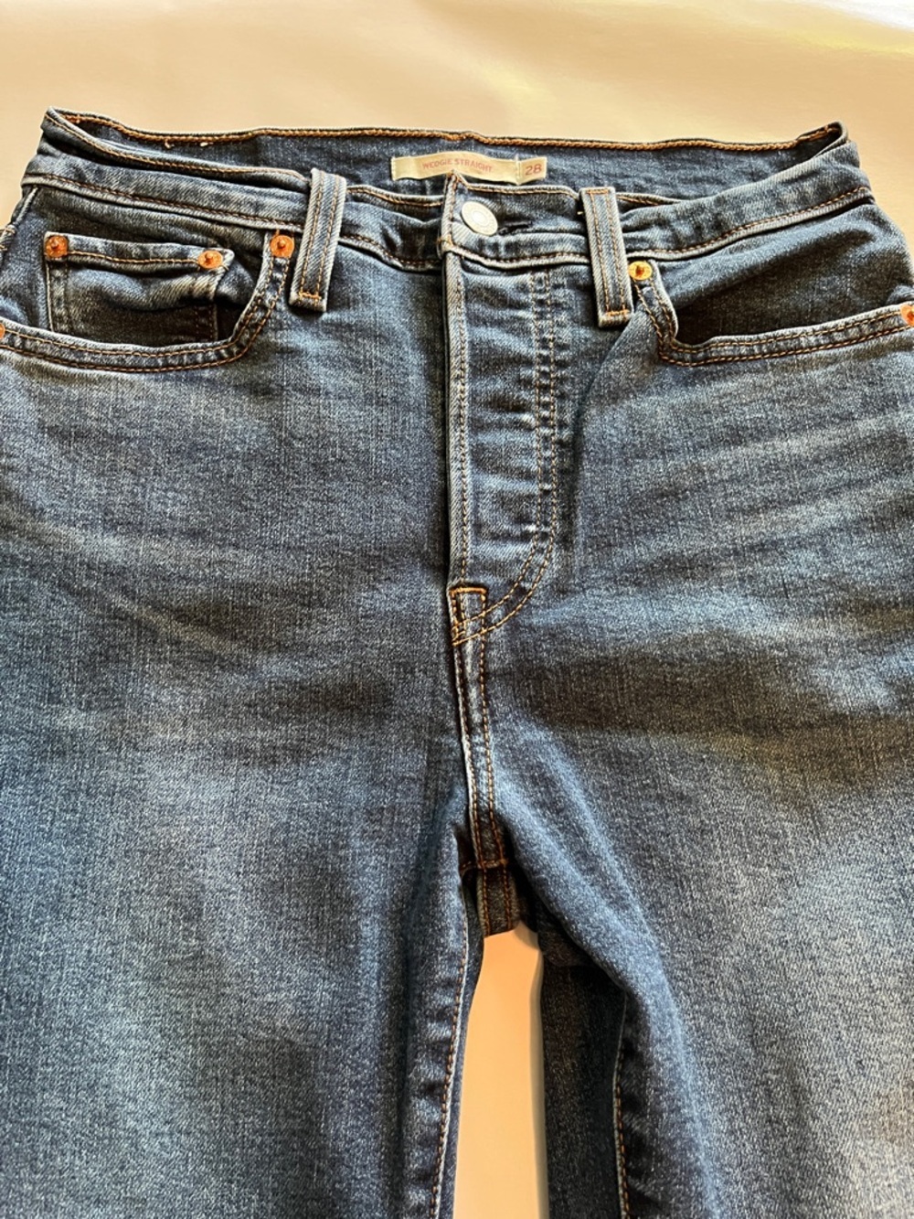 Levi’s Wedgie Straight High Rise Size 28 - Picture 15 of 16